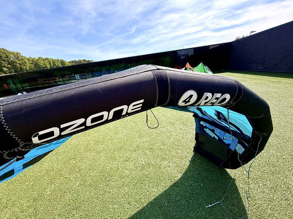 Ozone Kite: Kite OZONE REO V4 in 4m2 – Gebraucht aus Richterswil von Traemlis 4