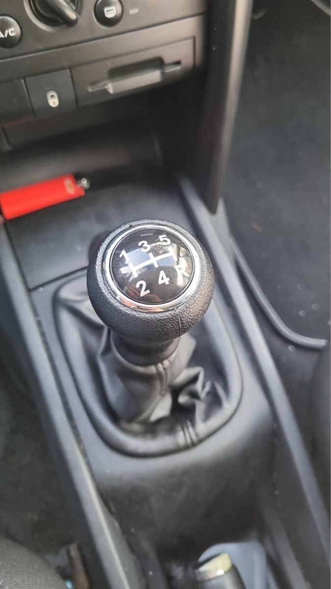Peugeot Automobili: Peugeot 207 1.4i 16V  – Usato da Locarno venduto da skorpi85 2