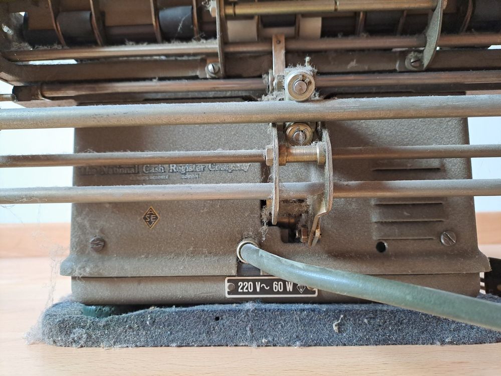 Tutte le macchine: National Buchungsmaschine, Vintage Rechenmaschine Rarität! – Usato da Andwil TG venduto da Natur5 5