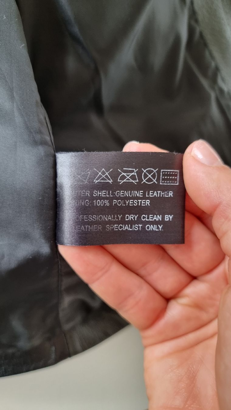 Giacche: Schwarze Echtlederjacke, Grösse M, Top Zustand! – Nuovo (secondo la descrizione) da Balgach venduto da Patty04 4