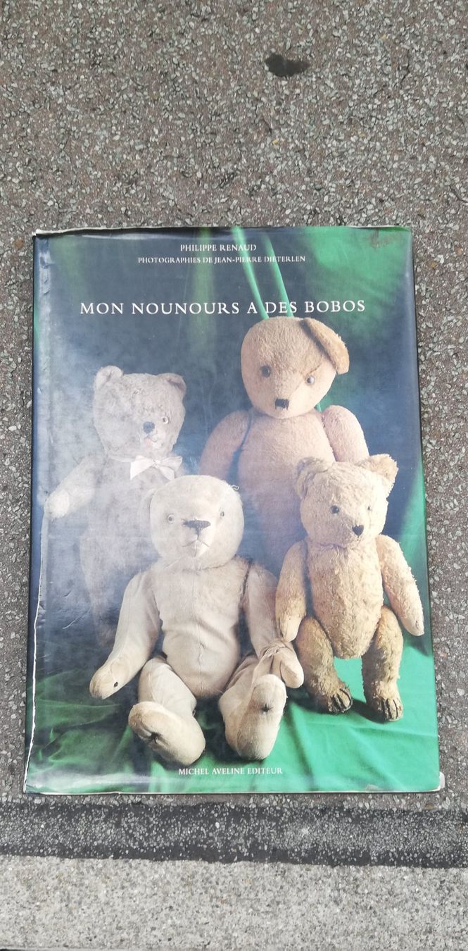 Spielzeuge: Buch: Mon Nounours A Des Bobos – Gebraucht aus Thun von Matthias72