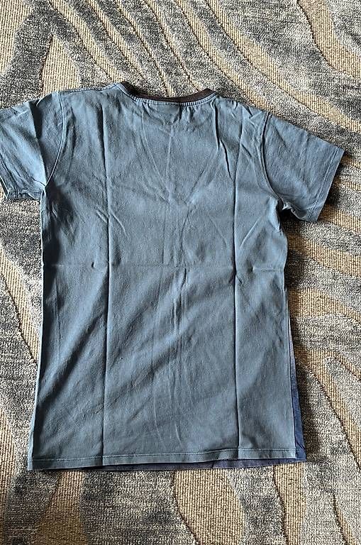 Chemises, T-shirts & Polos: Molo T-Shirt "Terminator" 164 – D'occasion à St. Gallen par steppenpferdchen 1