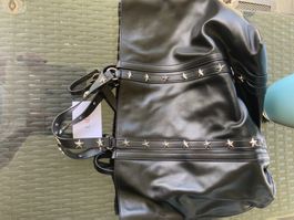 Red Valentino Tasche Leder Schwarz Sterne Top Zustand 48 ...