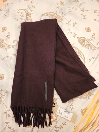 Dunkelroter whyred  Schal aus Wolle  Neu mit Etikett!