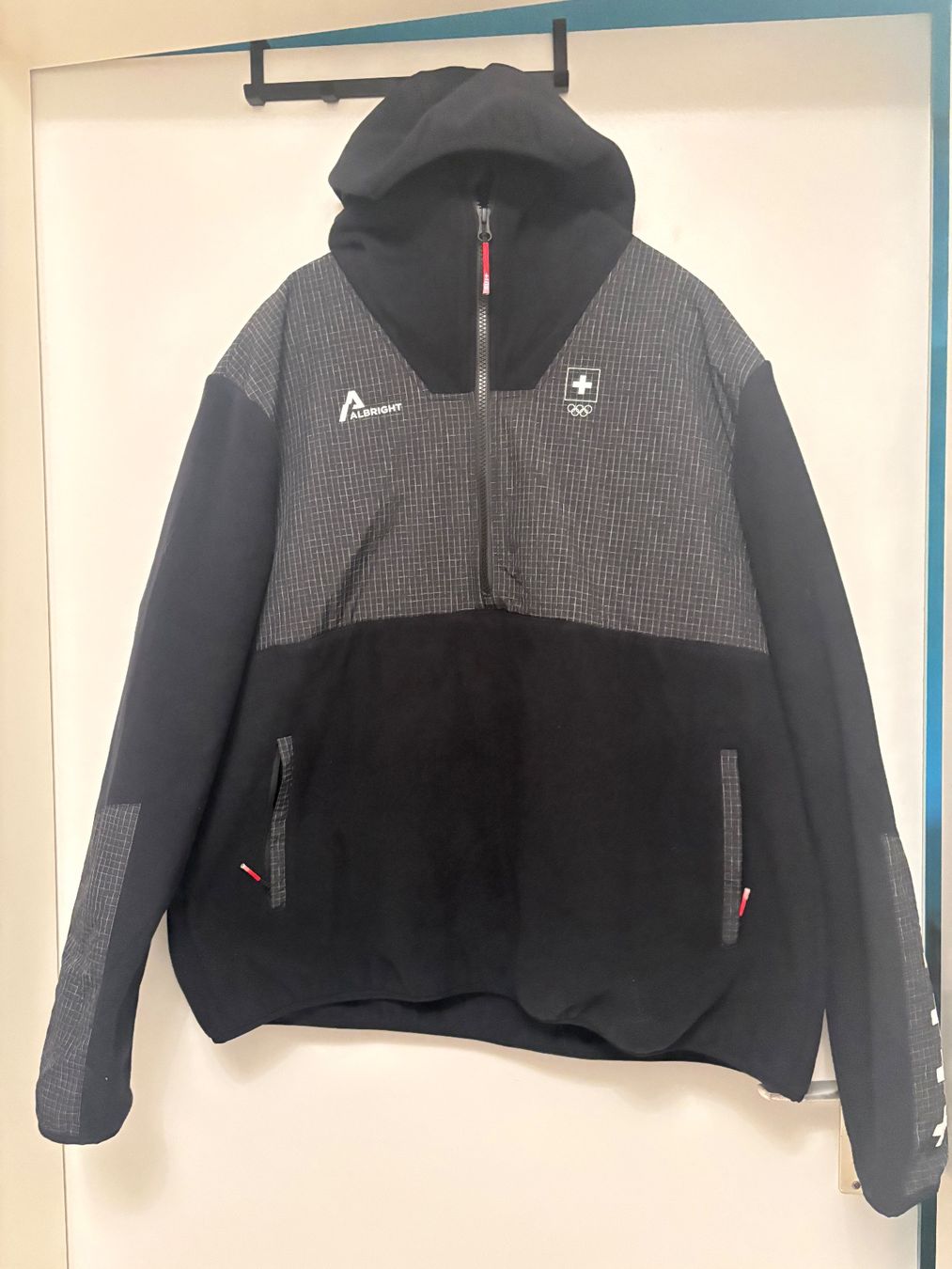 Albright Giacche: Fleece Zip Albright Swiss Olympic – Usato da Benglen venduto da Yxpi17
