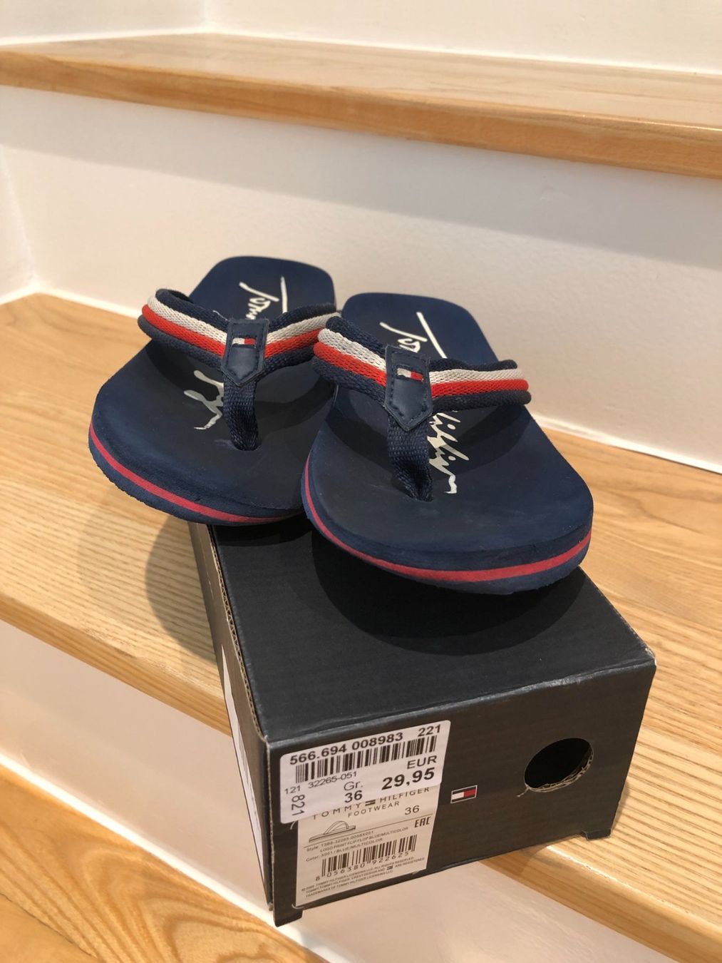 Tommy Hilfiger Herrenschuhe: Tommy Hilfiger Flip Flops Gr. 36 – Gebraucht aus Bonstetten von Magnum2