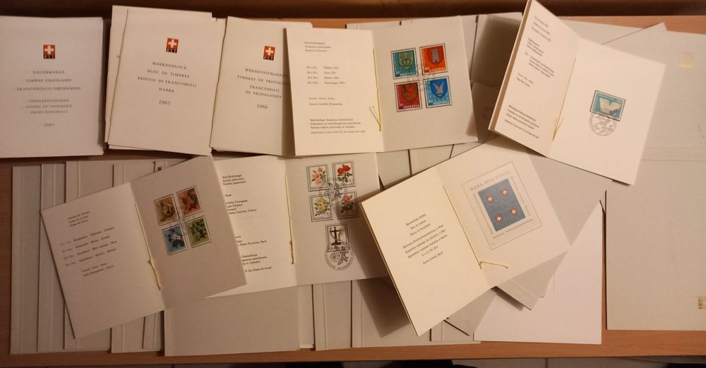 Fiche PTT Timbres - Cérémonie Ouverture Jeux Olympiques Montréal 1976 N°2079