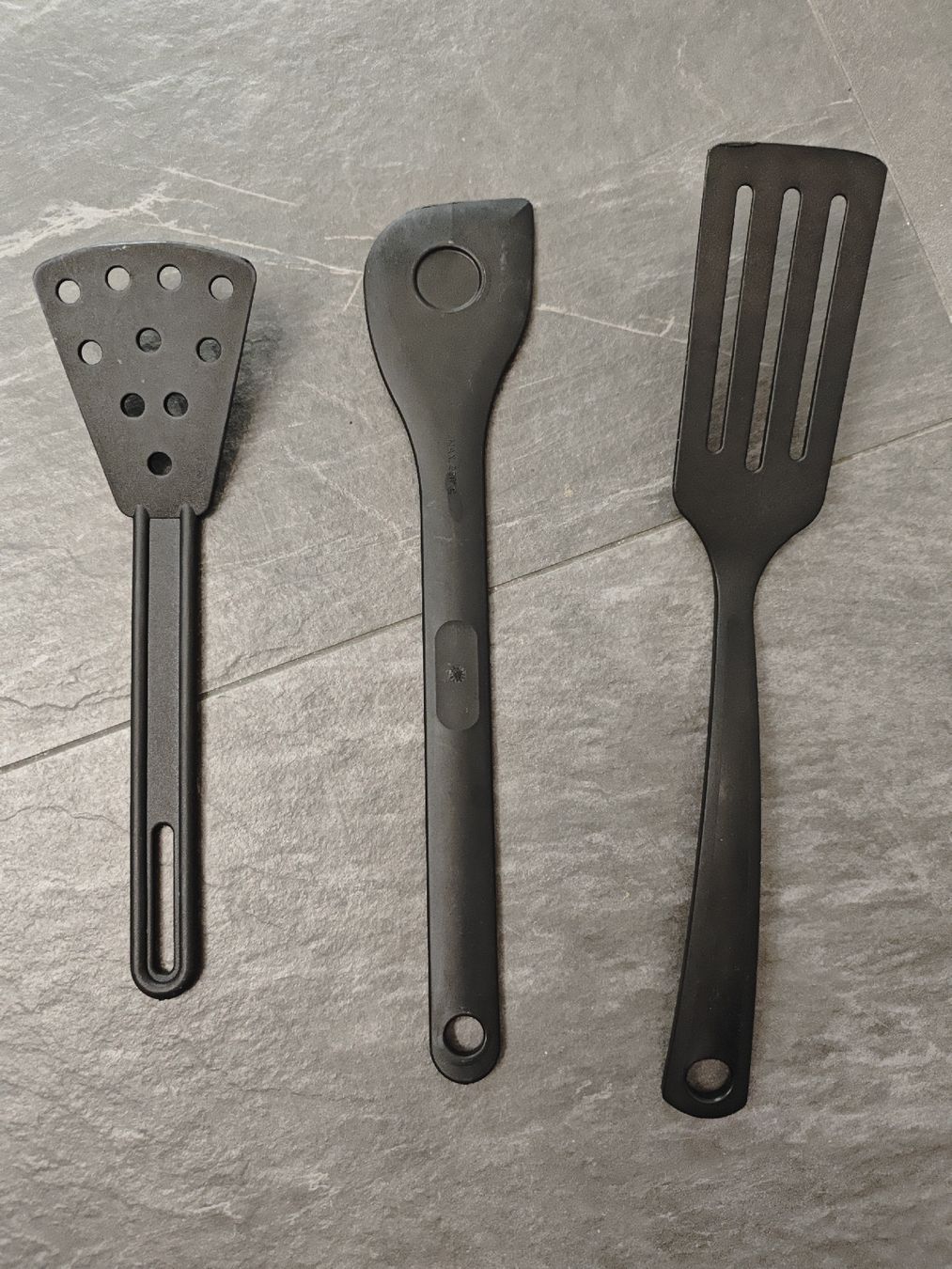 Set di posate: Kochbesteck 3er Set schwarz – Usato da Visp venduto da Heilil