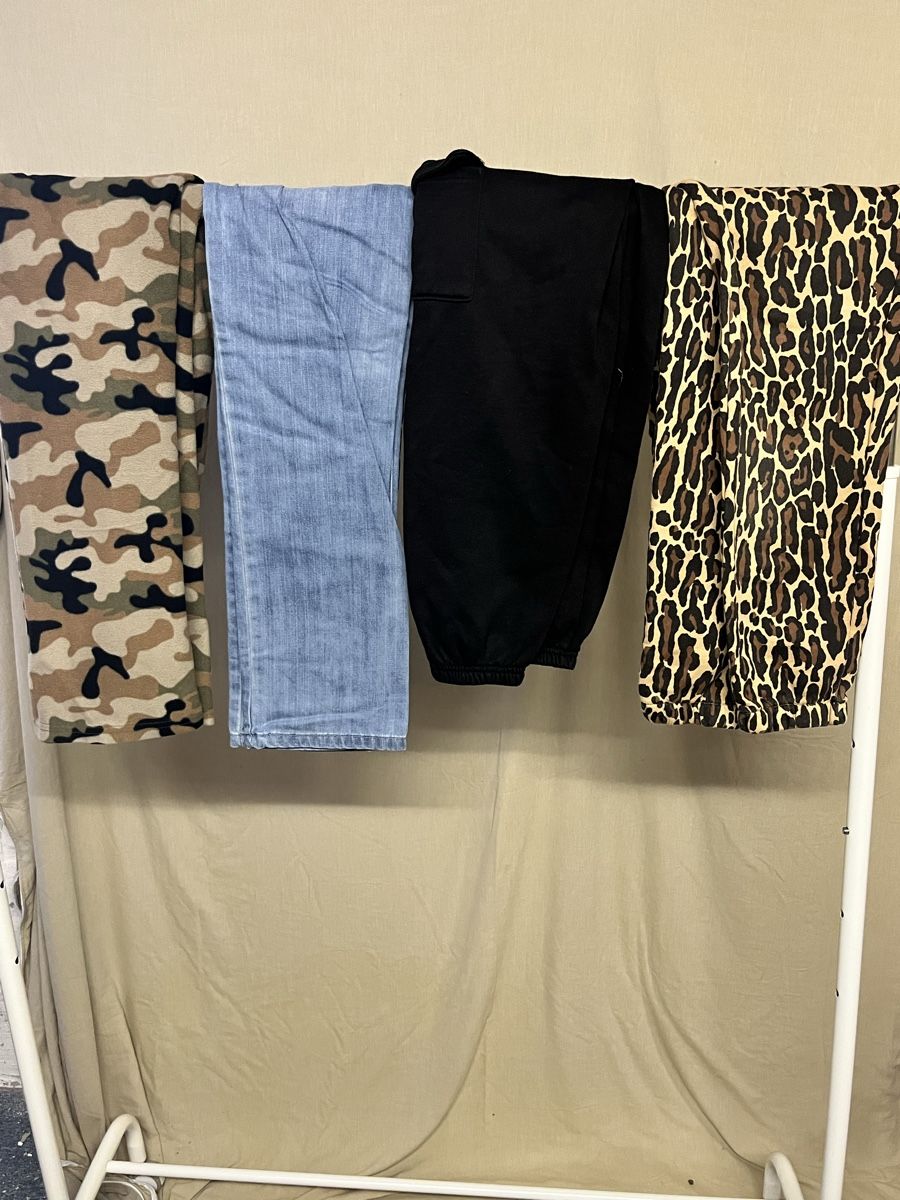 Lotti & Set di vestiti: Kleider paket - Mädchen : 146/152 – Usato da Zürich venduto da Proton_Slit 9