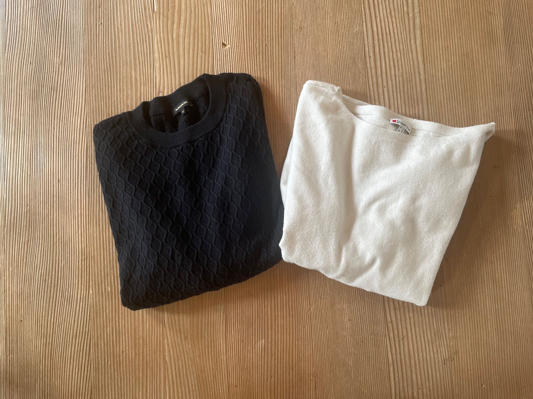Maglioni & Felpe: Kleider Paket Pullover – Usato da Schüpfheim venduto da Nussbaum_4