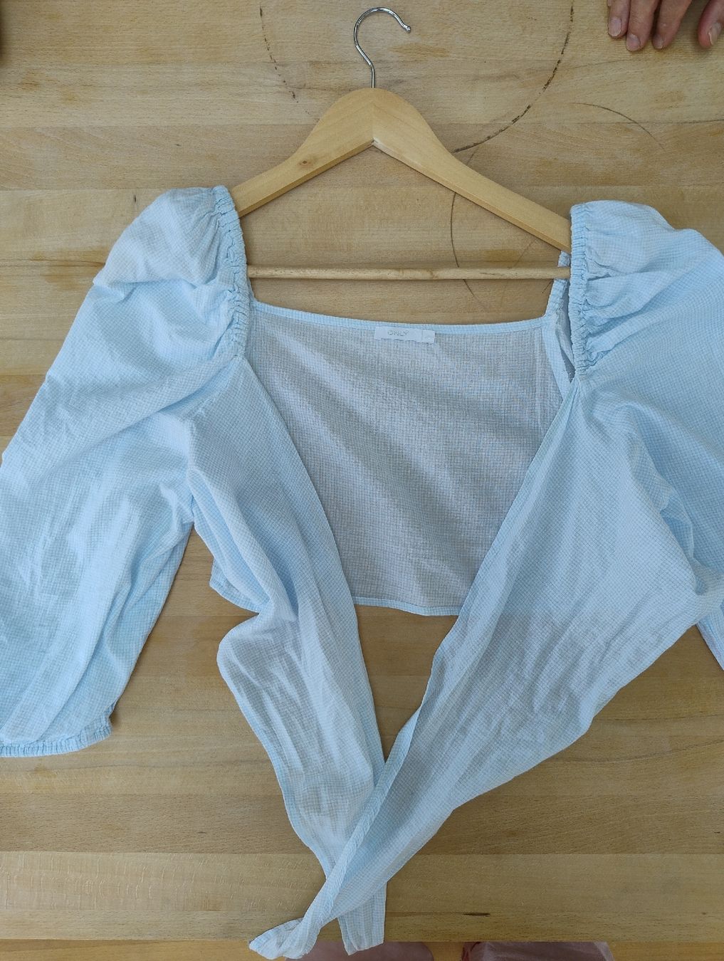Only Blusen: Damen Bluse cropped ONLY Grösse S/M hellblau – Gebraucht aus Kirchberg BE von lauraflu 8