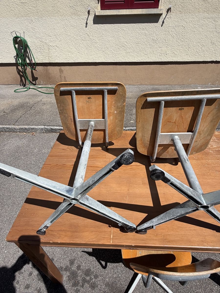 Set de table et chaises: Holztischisch mit 4 Embru Stühle gebraucht – D'occasion à dietikon par fernando011 6
