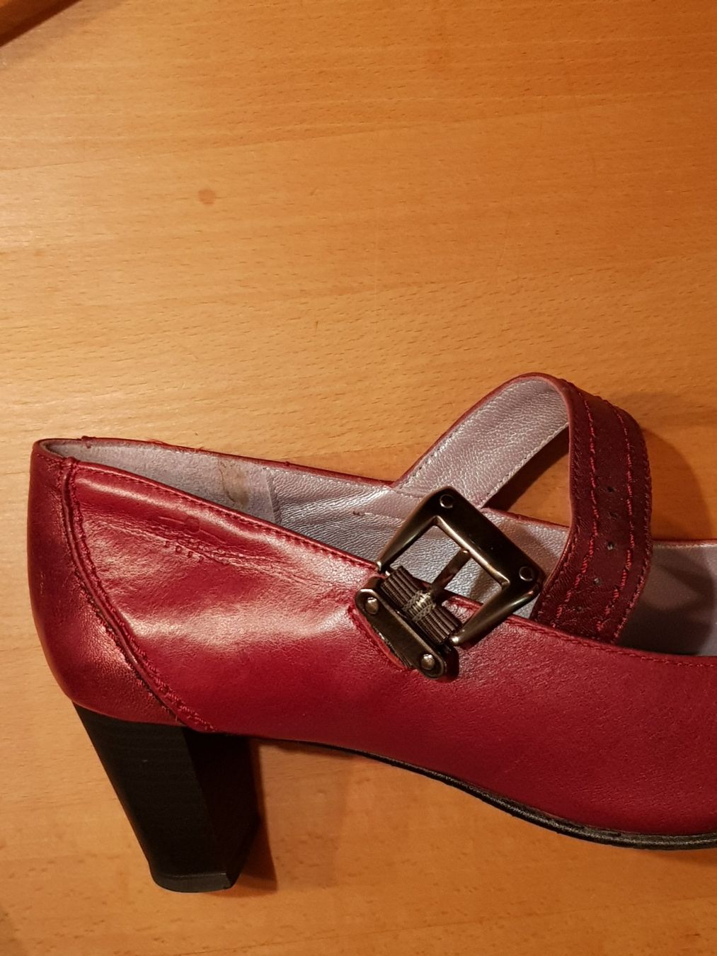 Chaussures femmes: rote Pumps Gr. 39.5, Absatz ca.6cm, Weite H – D'occasion à Menziken par FranzSteff 8