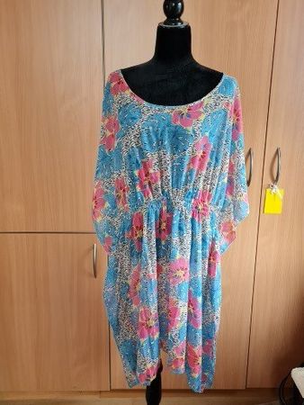 Blumiges Strandkleid Gr. 40 /42 Neu
