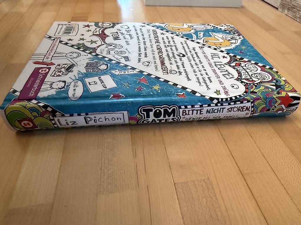 Bücher: Tom Gates Buch Bitte nicht stören – Gebraucht aus Buchs AG von Cres3 3