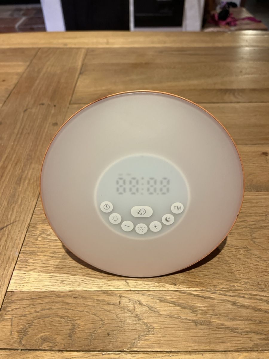 Wecker: Goulax Lichtwecker Holzoptik – Gebraucht aus Fischenthal von luc_82dg
