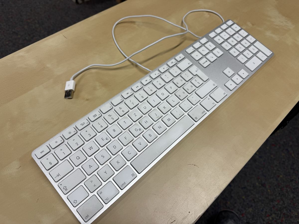 Apple Tastiere: Apple Tastatur mit USB A – Usato da Bern venduto da tobinski