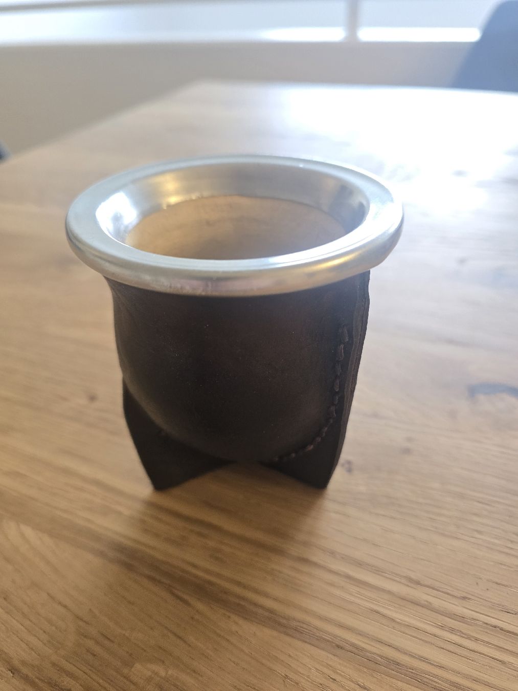 Komplettküchen: Mate Becher Leder Metall neu – Neu (gemäss Beschreibung) aus Frauenfeld von gus_6cbc