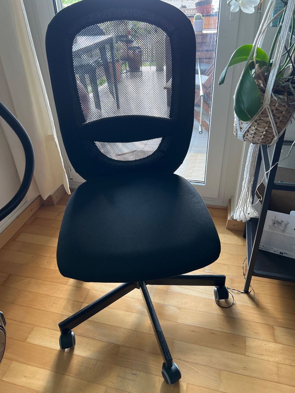 Ikea Chaises: Ikea flintan office chair black – D'occasion à Zürich par ItzySprsonic