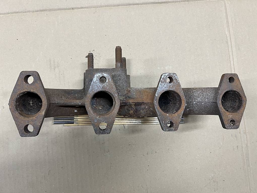 Peugeot Auspuffanlagen: Peugeot 304 Auspuffkollektor – Gebraucht aus Gontenschwil von lot_qxr9 3