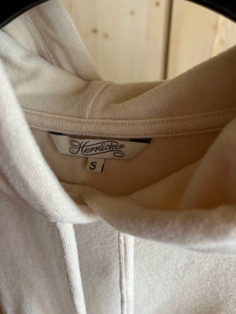 Herrlicher Maglioni & Felpe: Hellbeiger Kapuzen Pullover von Herrlicher Gr. S - Chan23.9 – Usato da Küssnacht am Rigi venduto da Good4Deckeli 3