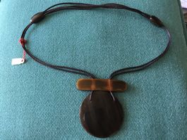 Collier et pendentif en corne nature