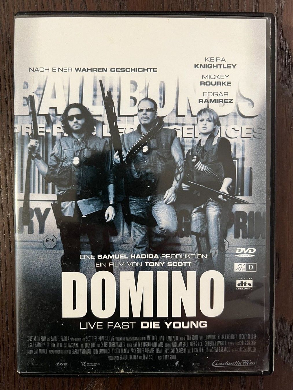 Tutti i DVDs: Domino – Usato da Zürich venduto da FilmFreunde