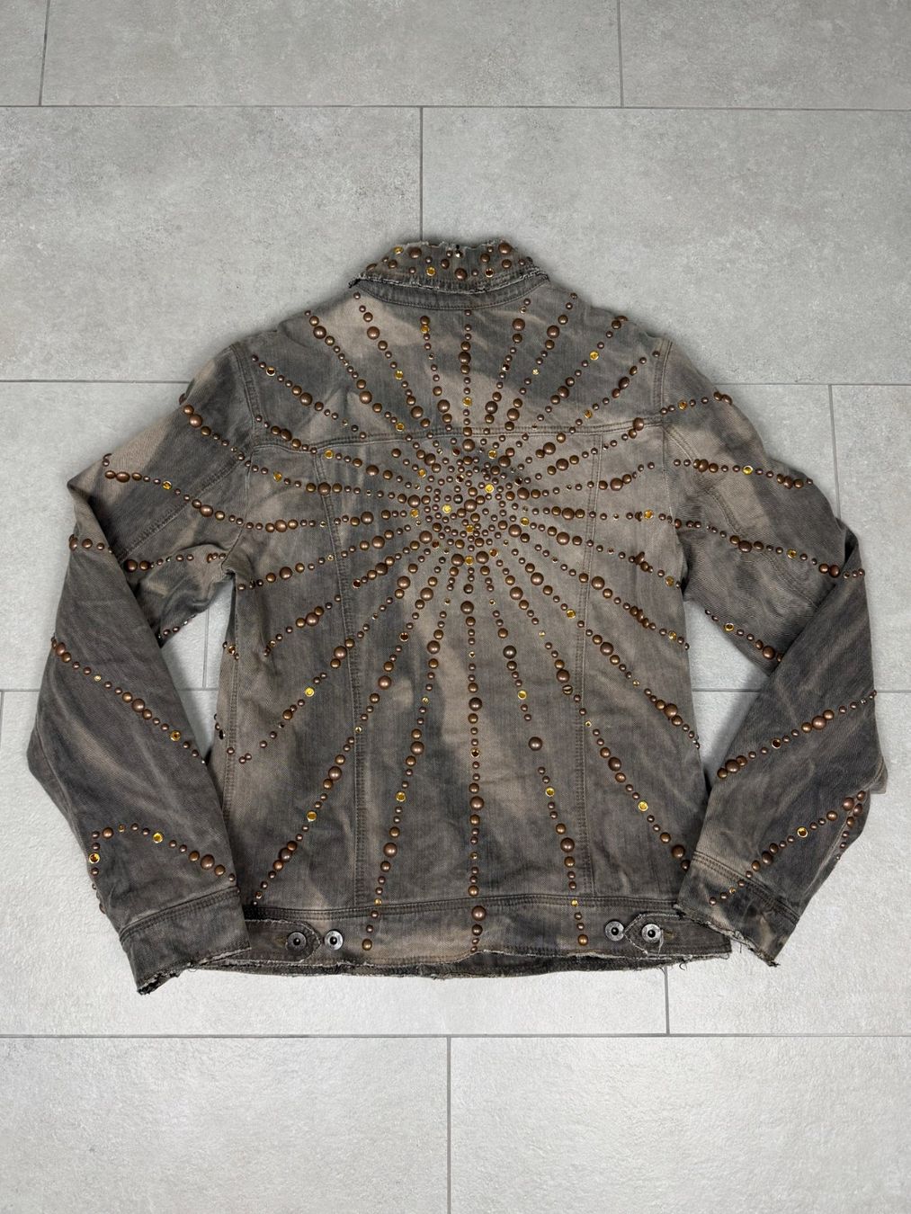 Dolce & Gabbana Jacken: Dolce & Gabbana Spring 2010 Gemstone Stud Denim Jacket – Gebraucht aus Biel/Bienne von sami0788480082 2