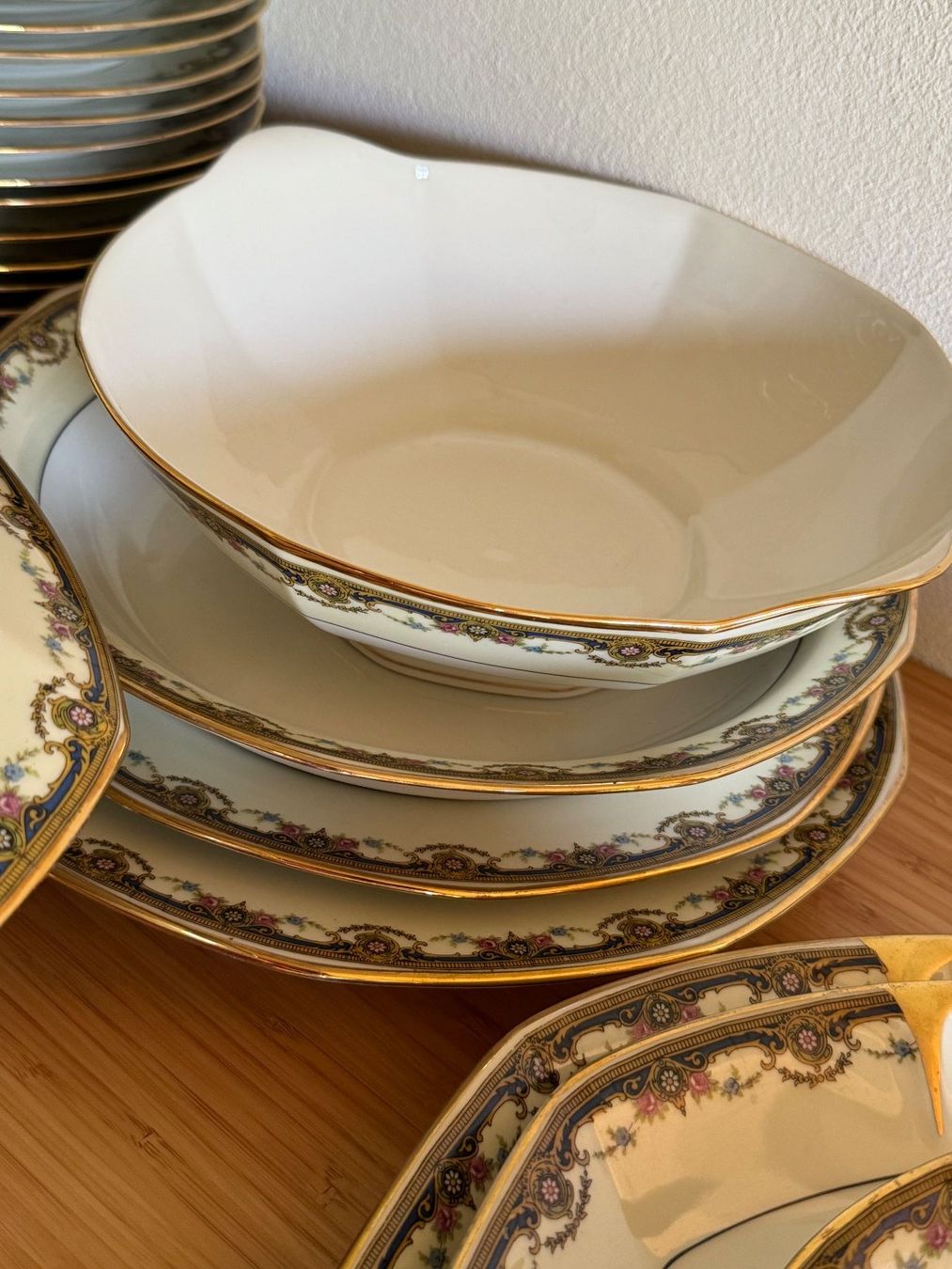 Set di piatti: Speiseservice Limoges um 1930 vergoldet – Usato da Burgdorf venduto da Tanthony 4