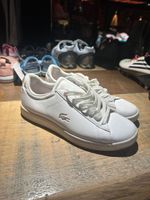 Baskets Lacoste blanches pour femme, très bon état, idéales 