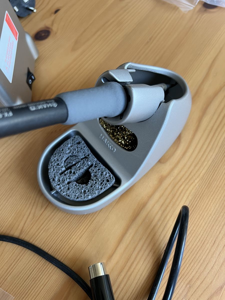 Tutti gli attrezzi: Hakko fx-888d soldering iron + tweezers + tips – Nuovo (secondo la descrizione) da Schlieren venduto da JordiV 1