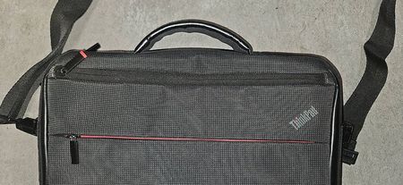 Lenovo ThinkPad Laptop-Tasche mit Schultergurt schwarz