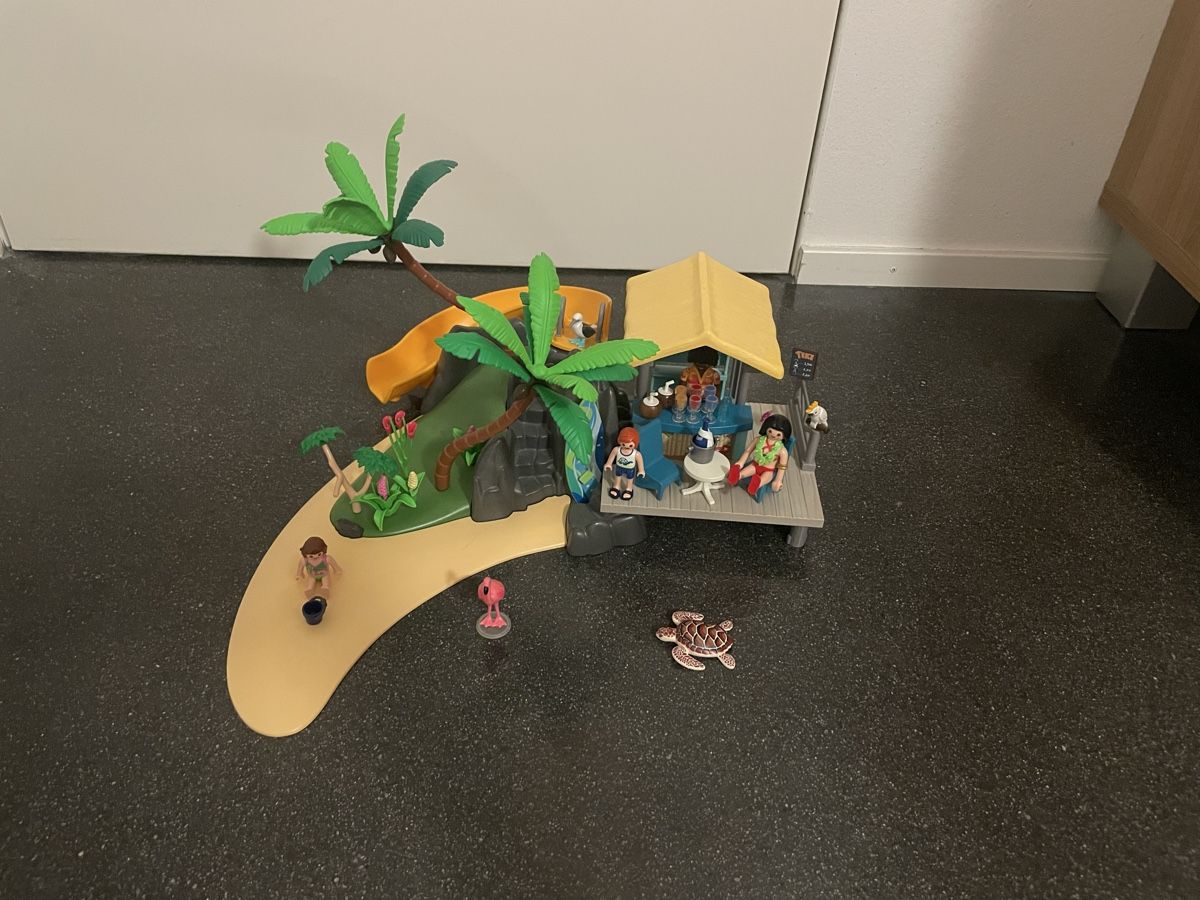 Playmobil Spielzeuge: Playmobil Karibikinsel  – Gebraucht aus Flüh von sas_yn9l
