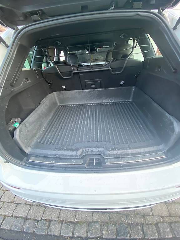 Tapis / Bacs: Kofferraumwanne – D'occasion à Ostermundigen par MariPa55