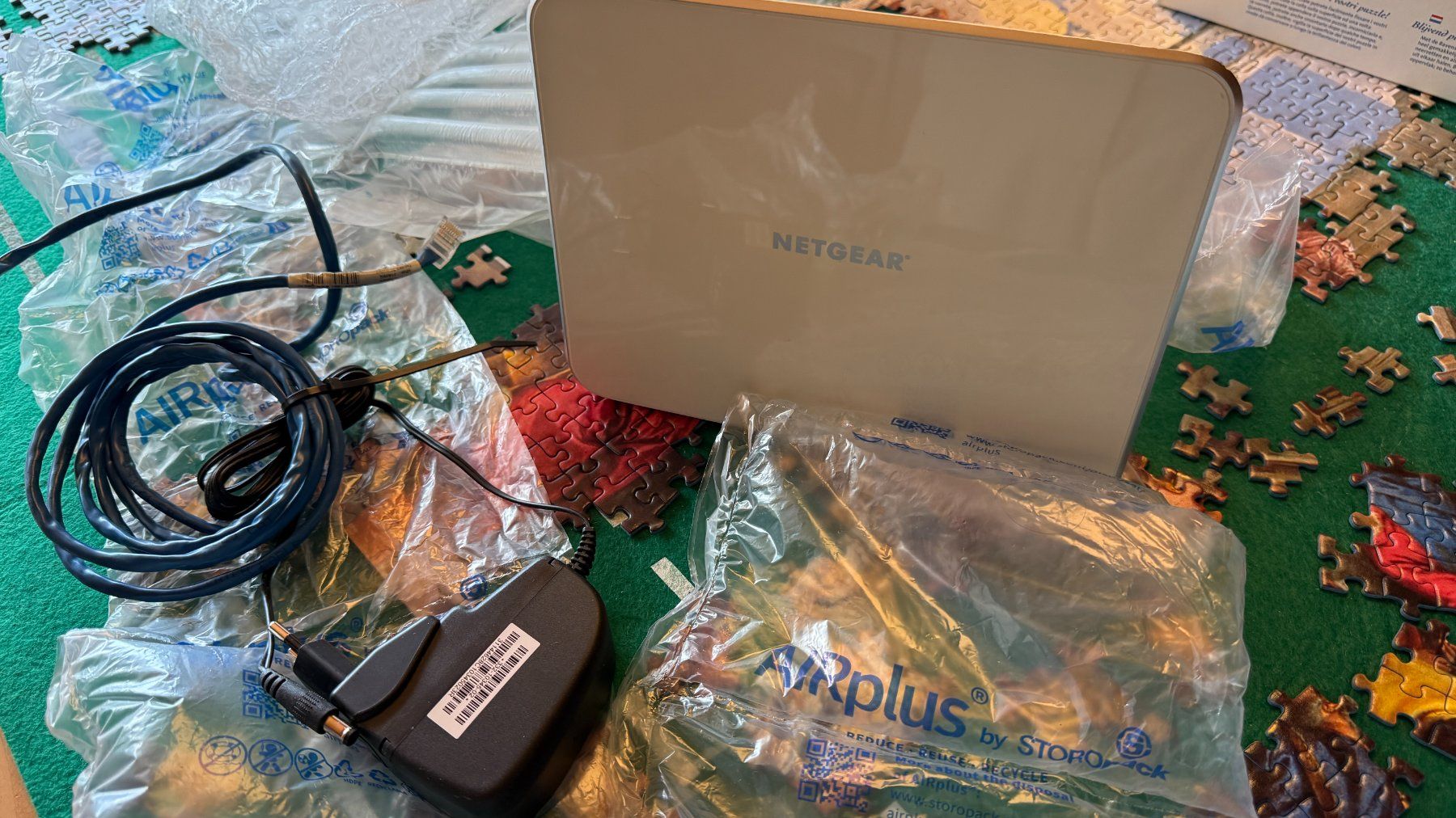 Arlo Sistemi d'allarme: Arlo Base station VMB3000 – Usato da Gstaad venduto da suecom