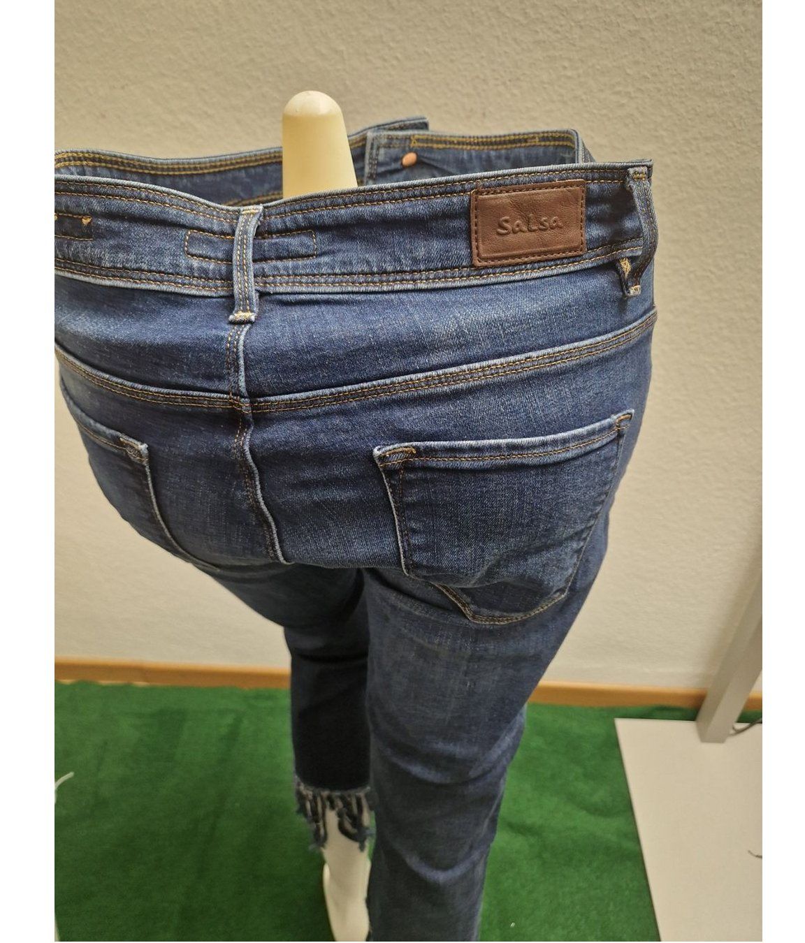 Hosen: Capri Hose Gr 40 – Gebraucht aus Glattbrugg von mas_75t2 5