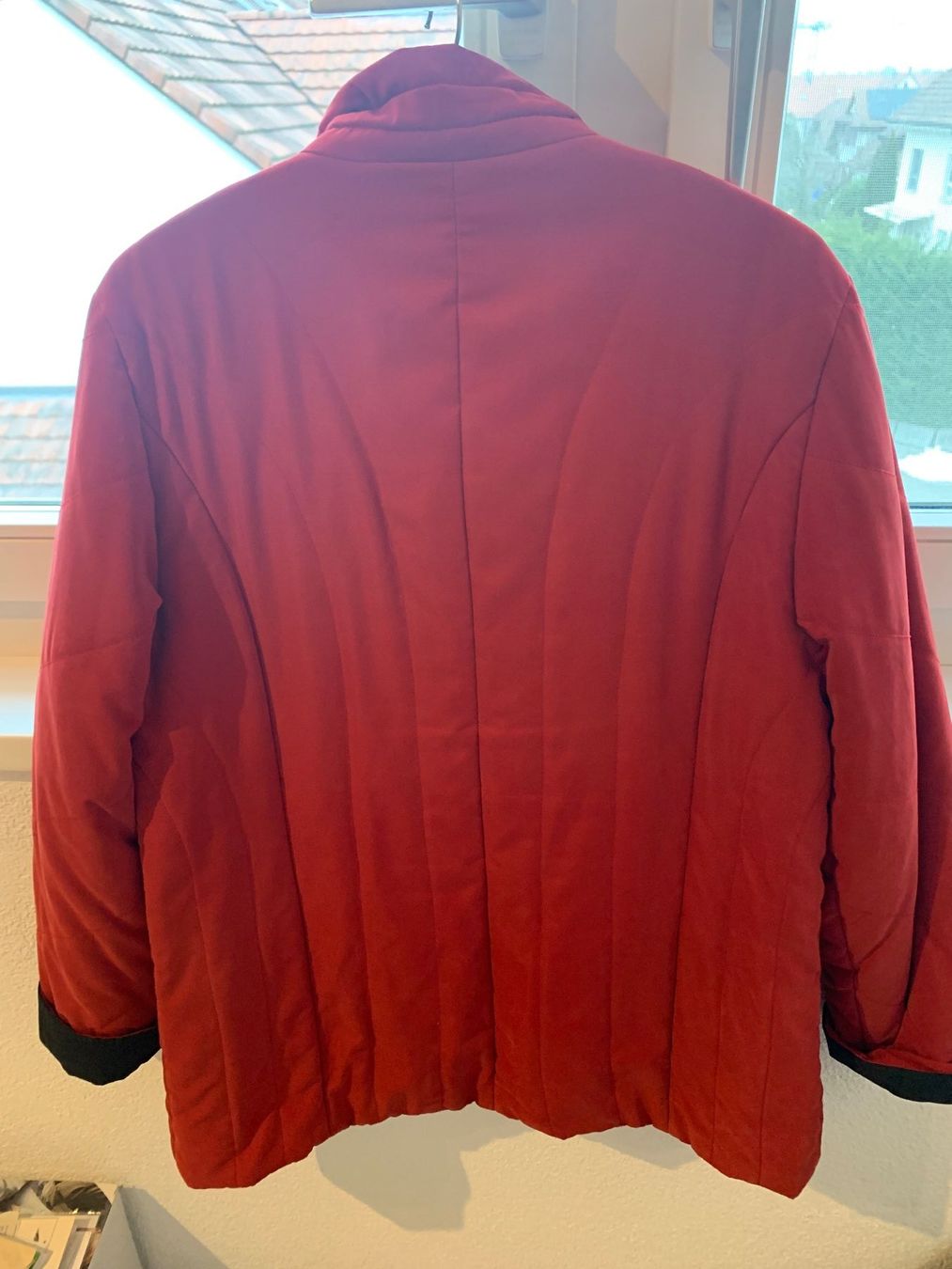 Giacche: WINTERJACKE ROT GRÖSSE 42 – Usato da Embrach venduto da korbflechter49 1