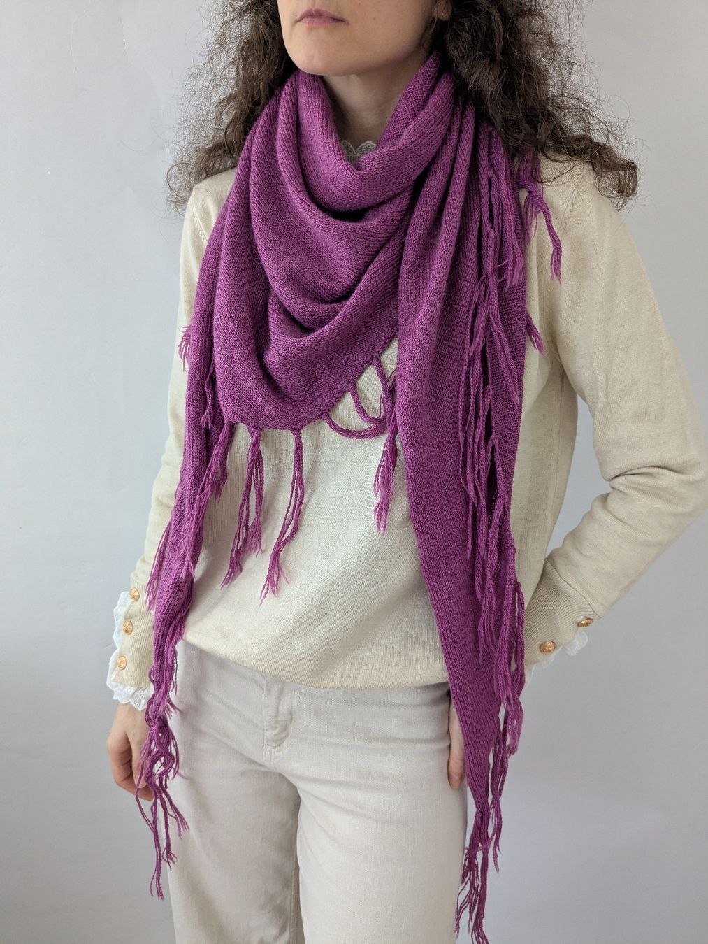 Foulard & Sciarpe: Lila Strickponcho mit Fransen – Usato da Rorschach venduto da olg_5qq2 1