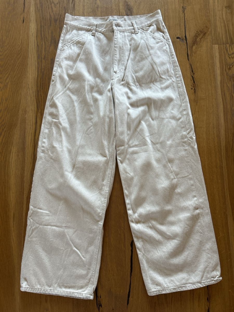 Weekday Pantalons: Pantalon weekday beige – D'occasion à Morrens VD par k2j_7j9g
