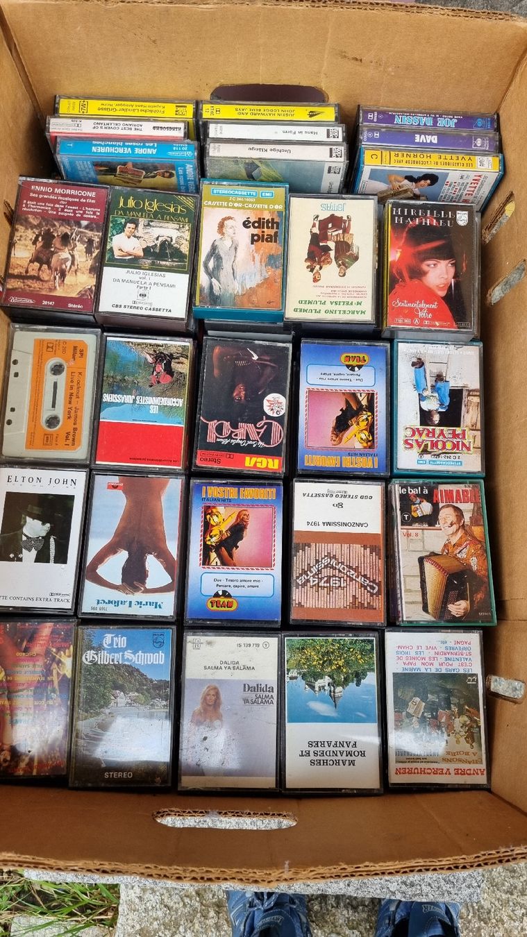Musicassette: 143 cassettes audio  – Usato da Moutier venduto da chouki73