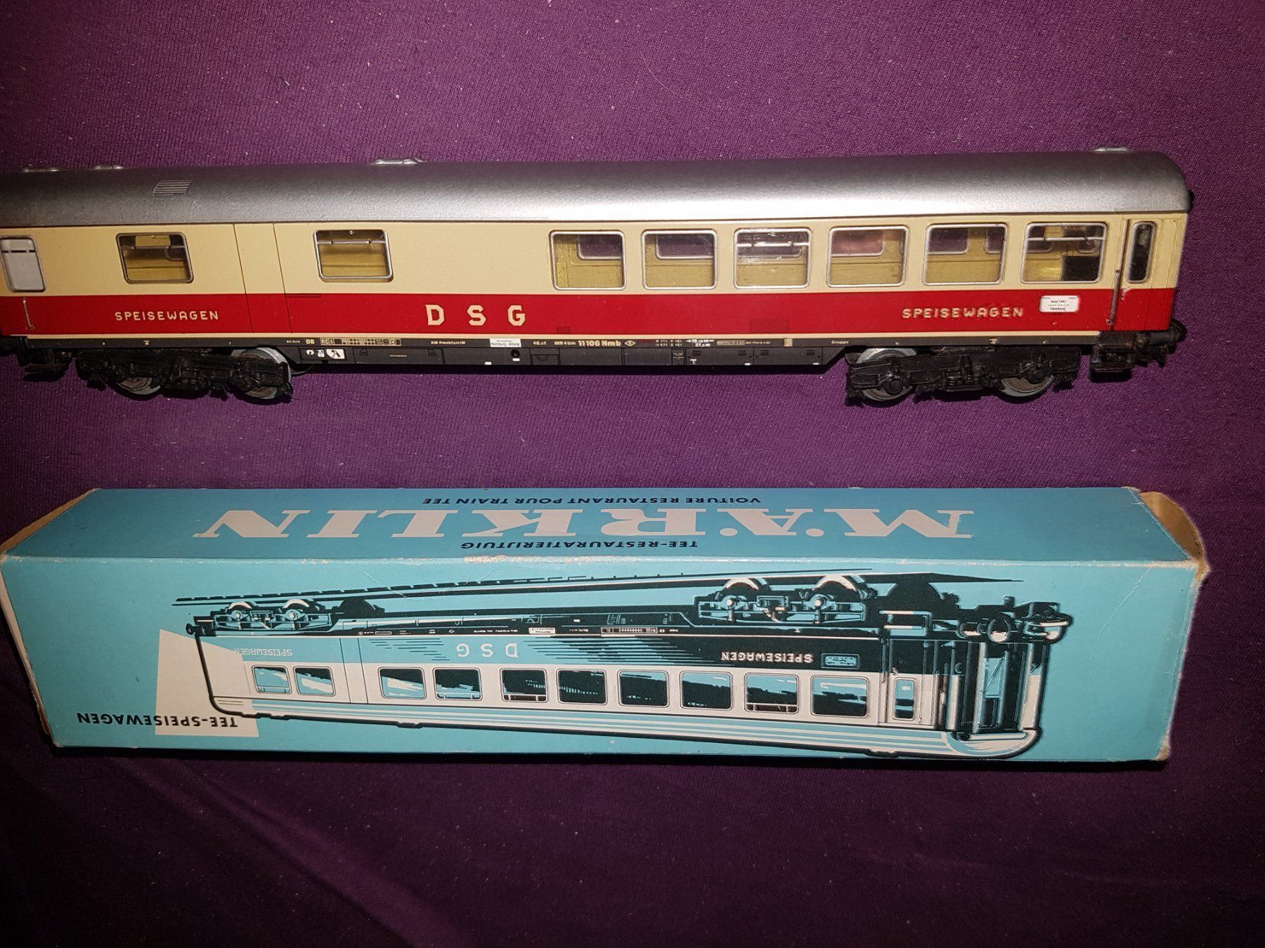 Märklin Modellini di ferrovie: Märklin Tee Speisezug 4057 L18 – Usato da Schwarzenburg venduto da Flamingo07 2