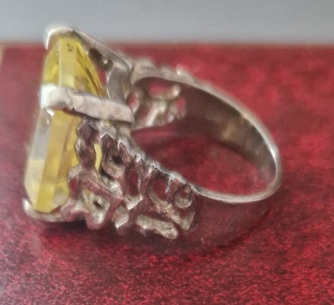 Anelli: Silberring mit grossem gelben Citrin, Gr. 18 mm – Nuovo (secondo la descrizione) da Zürich venduto da Sissi-Minouche 3