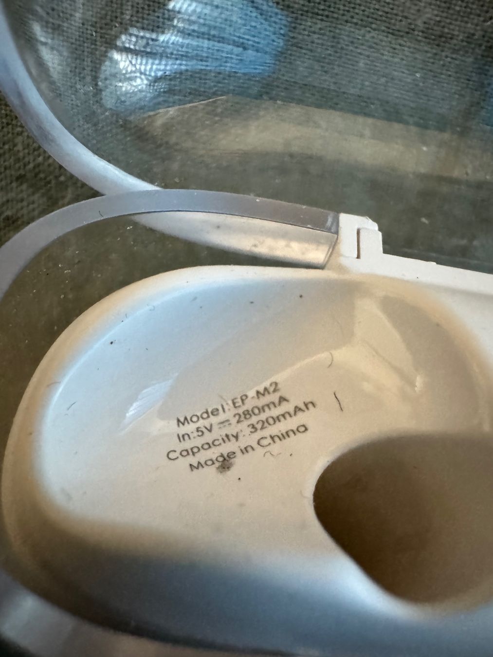 Cuffie: Aukey Kopfhörer Ladecase – Usato da Adliswil venduto da Busys 2