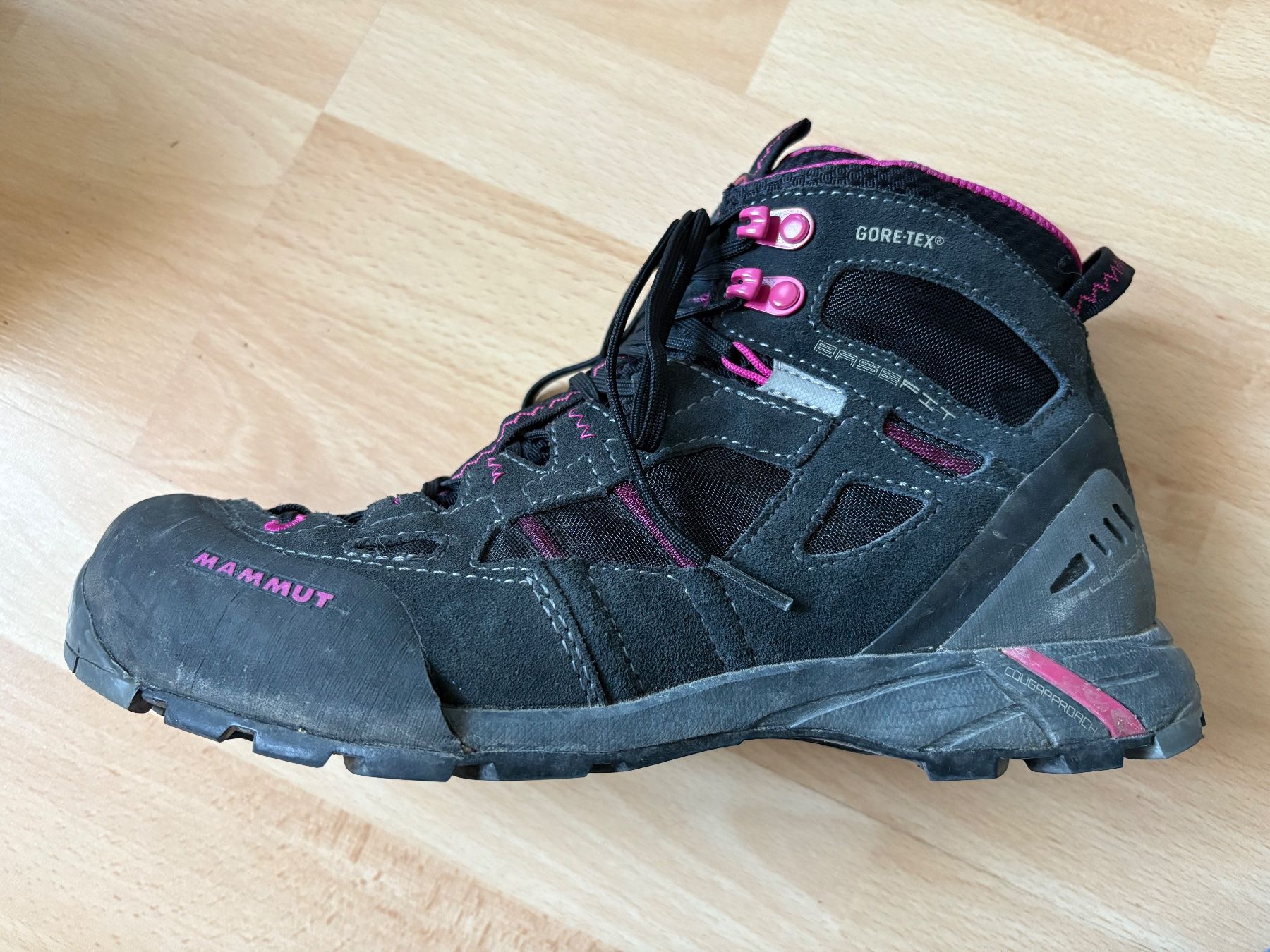 Mammut Scarpe da donna: Mammut Wanderschuhe Gr. 38 – Usato da Subingen venduto da chaenunr1 1