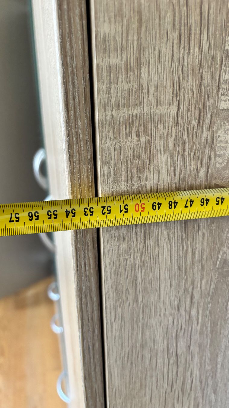 Conforama Armadi: Kleiderschrank Eicheoptik hell mit Spiegeln 4 Türen – Usato da Worb venduto da jon_8wpq 9