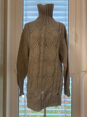 Grauer Pullover Bark L