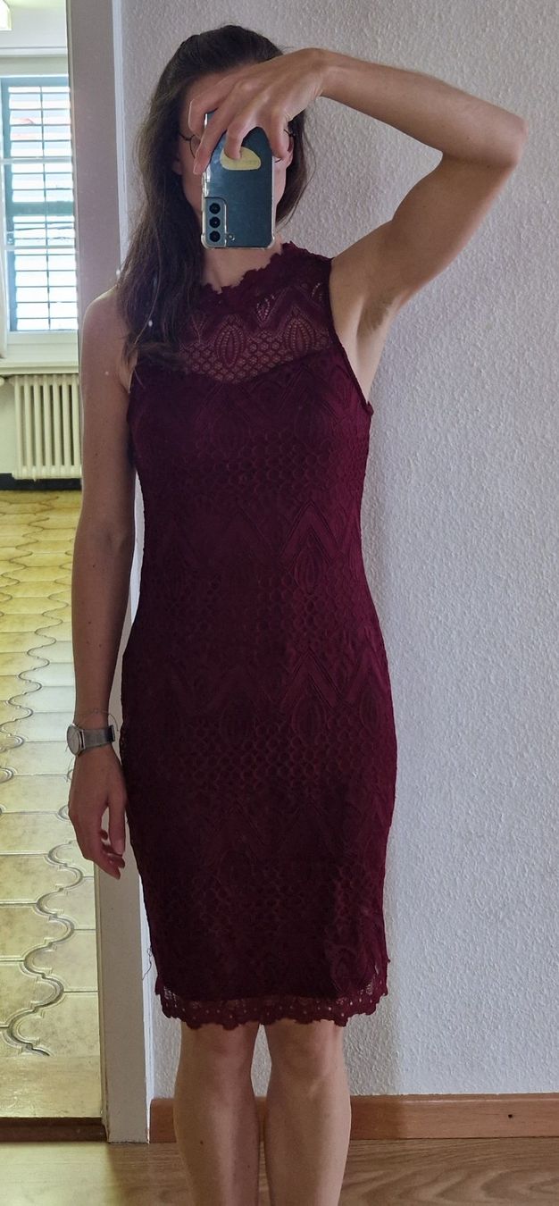Robes: Kleid Gr. S – D'occasion à Wangen an der Aare par p.jeker