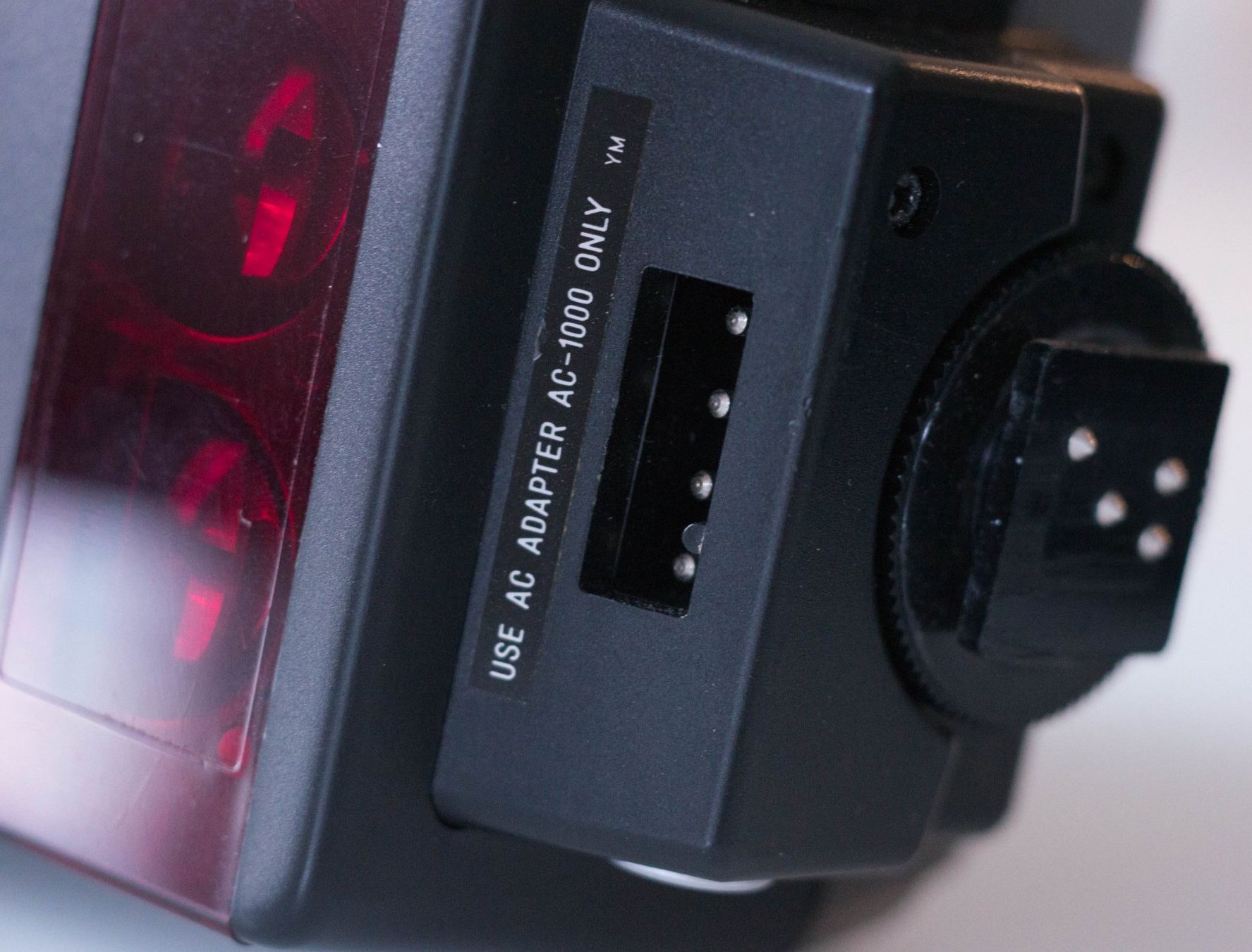 Minolta Flash: Minolta Program 4000AF Tilt / Swivel / Zoom Flash – Usato da Thörishaus venduto da vintagger 4
