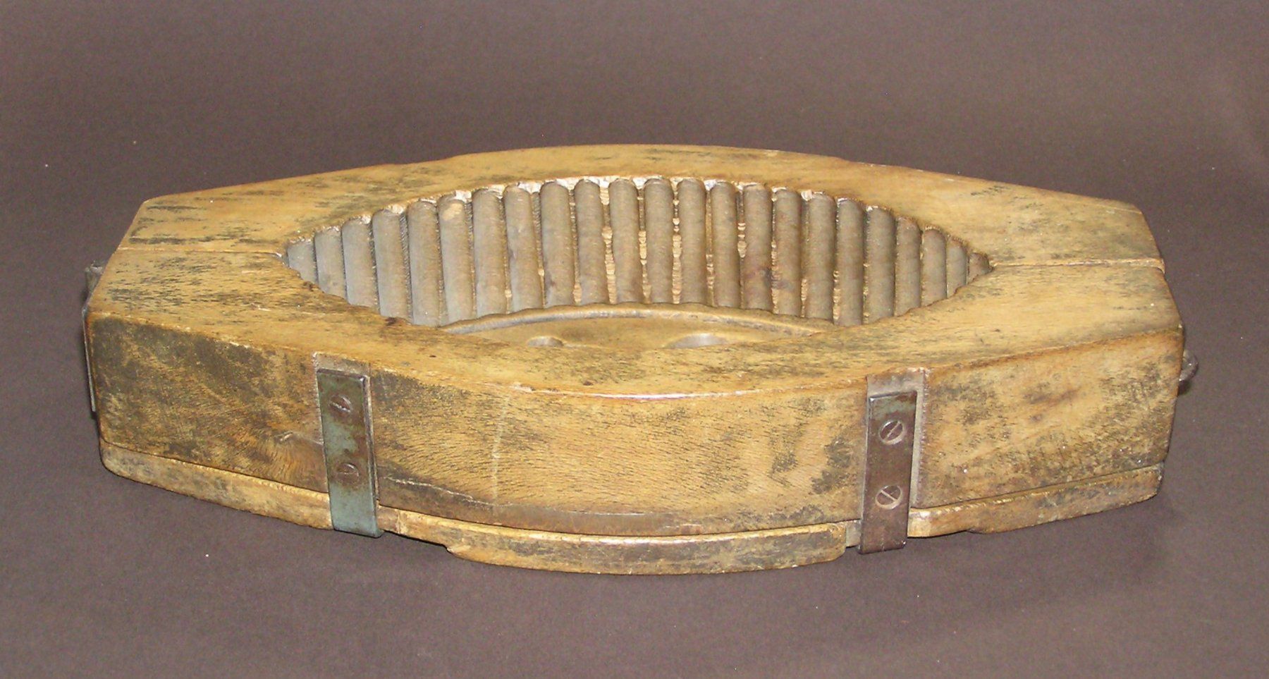 Backformen: ANTIKE GROSSE BUTTERFORM BUTTERMODEL – Gebraucht aus Grenchen von Antique-hunter 3
