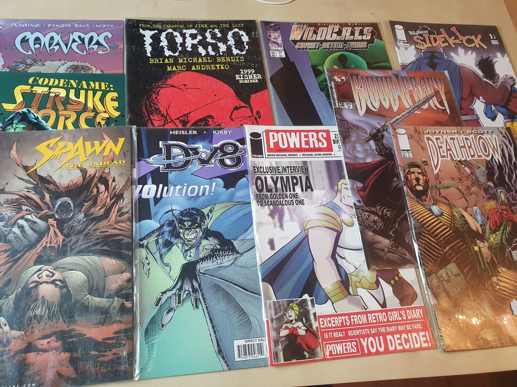 Fumetti: Comic Sammlung Englisch Spawn Powers DV8 Carvers Torso ..... – Usato da Stansstad venduto da collectorsshop 5